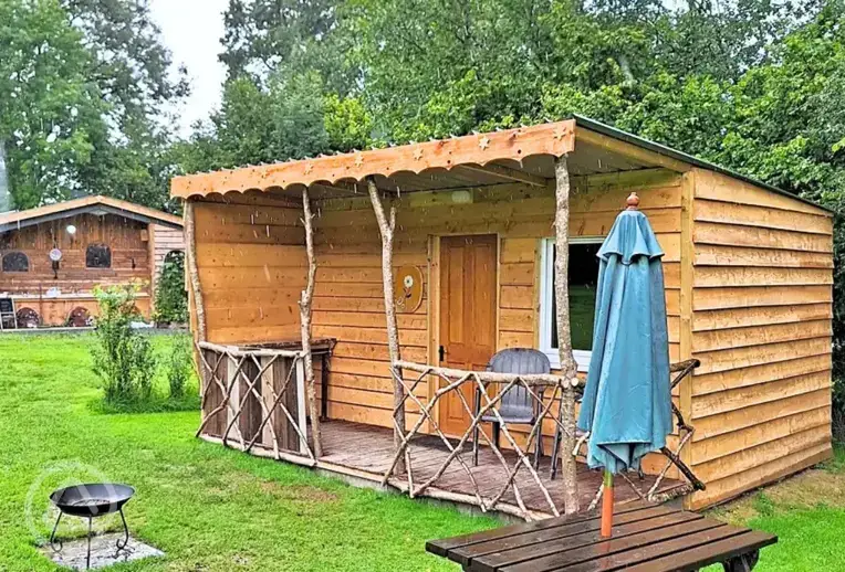Daisy cabin