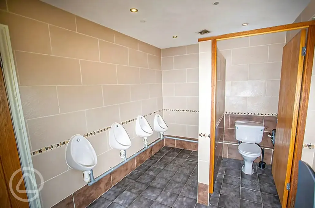 Mens toilets 