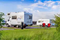 Electric gravel pitches