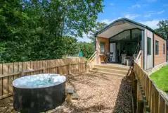 Stargazer glamping cabin with hot tub
