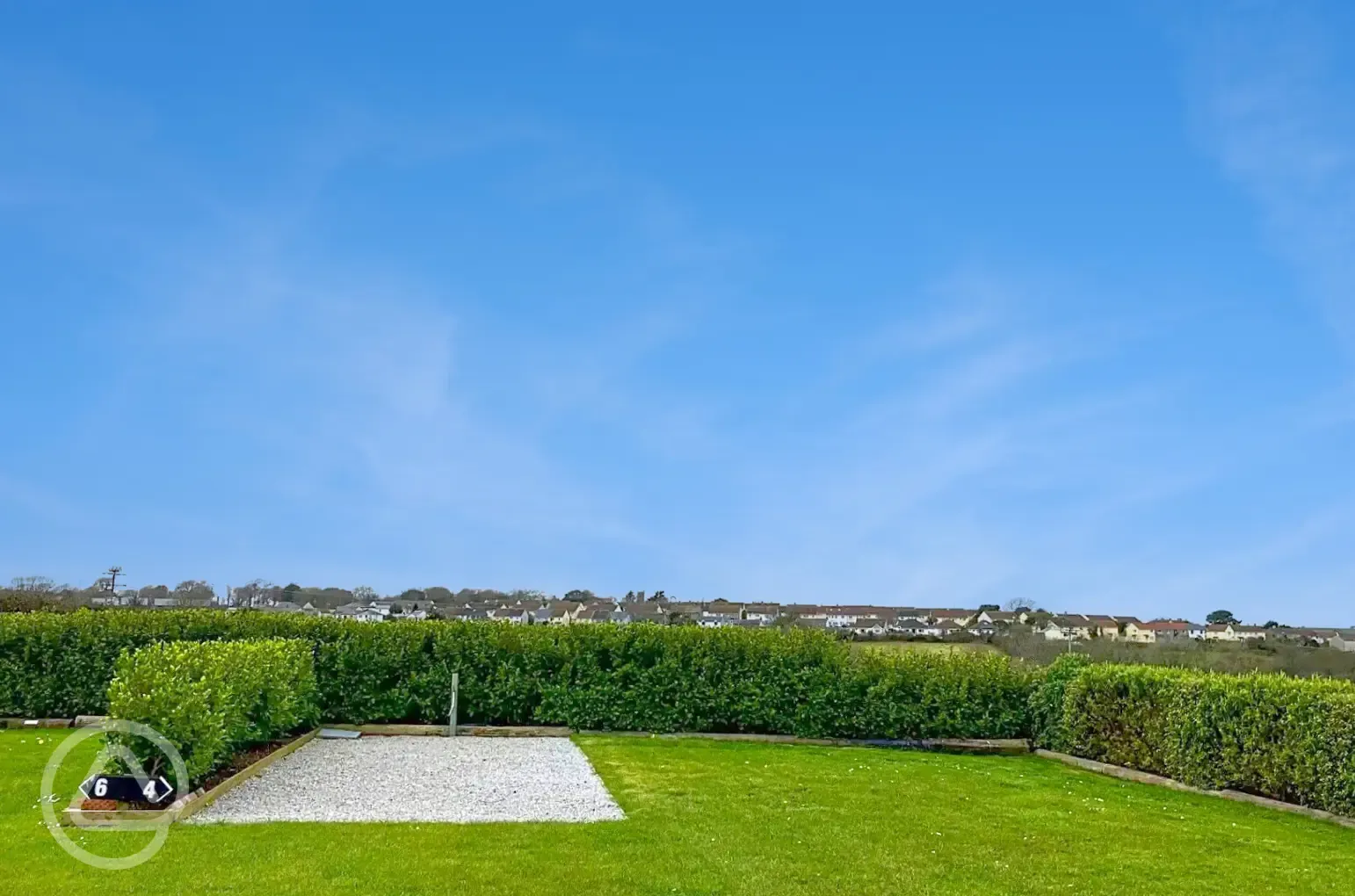 Fully serviced grass and gravel pitches 