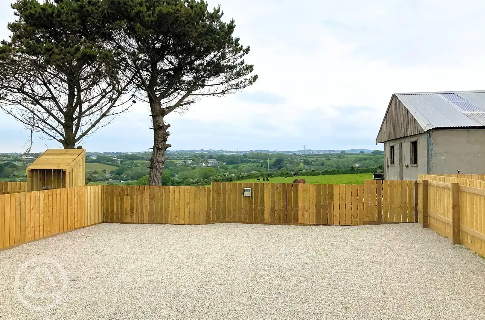 Fully serviced gravel pitches
