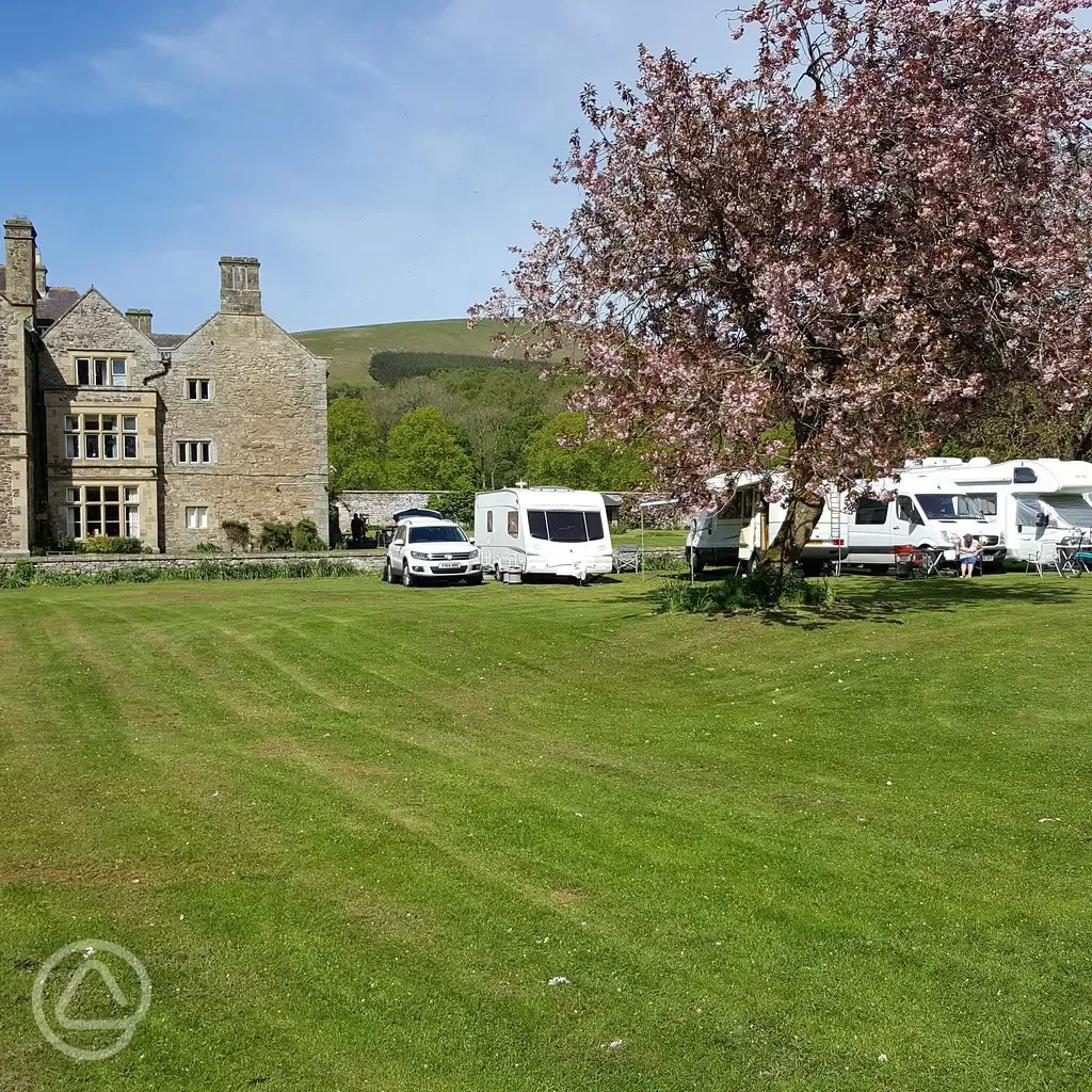 Campervans and tourers welcome.
