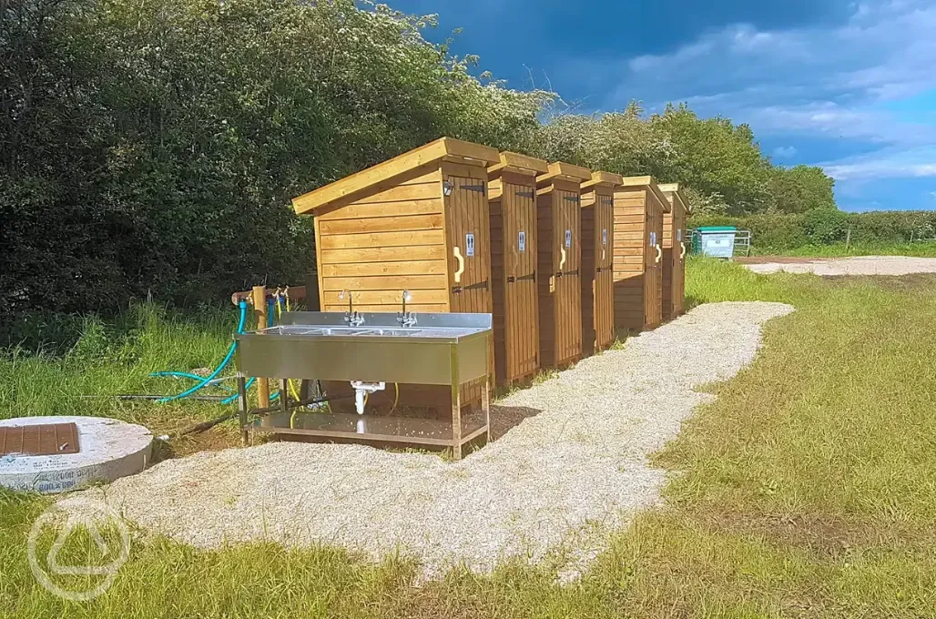 Compost loos