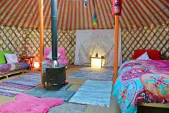 Ty Crwn Mawr yurt interior