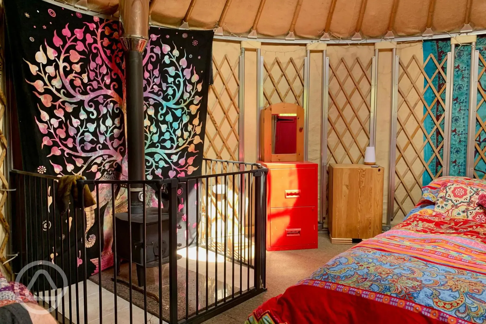 Ty Crwn Bach Idris yurt interior