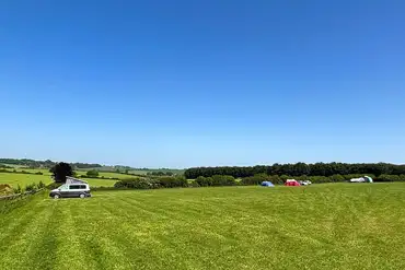 Non electric grass tent pitches