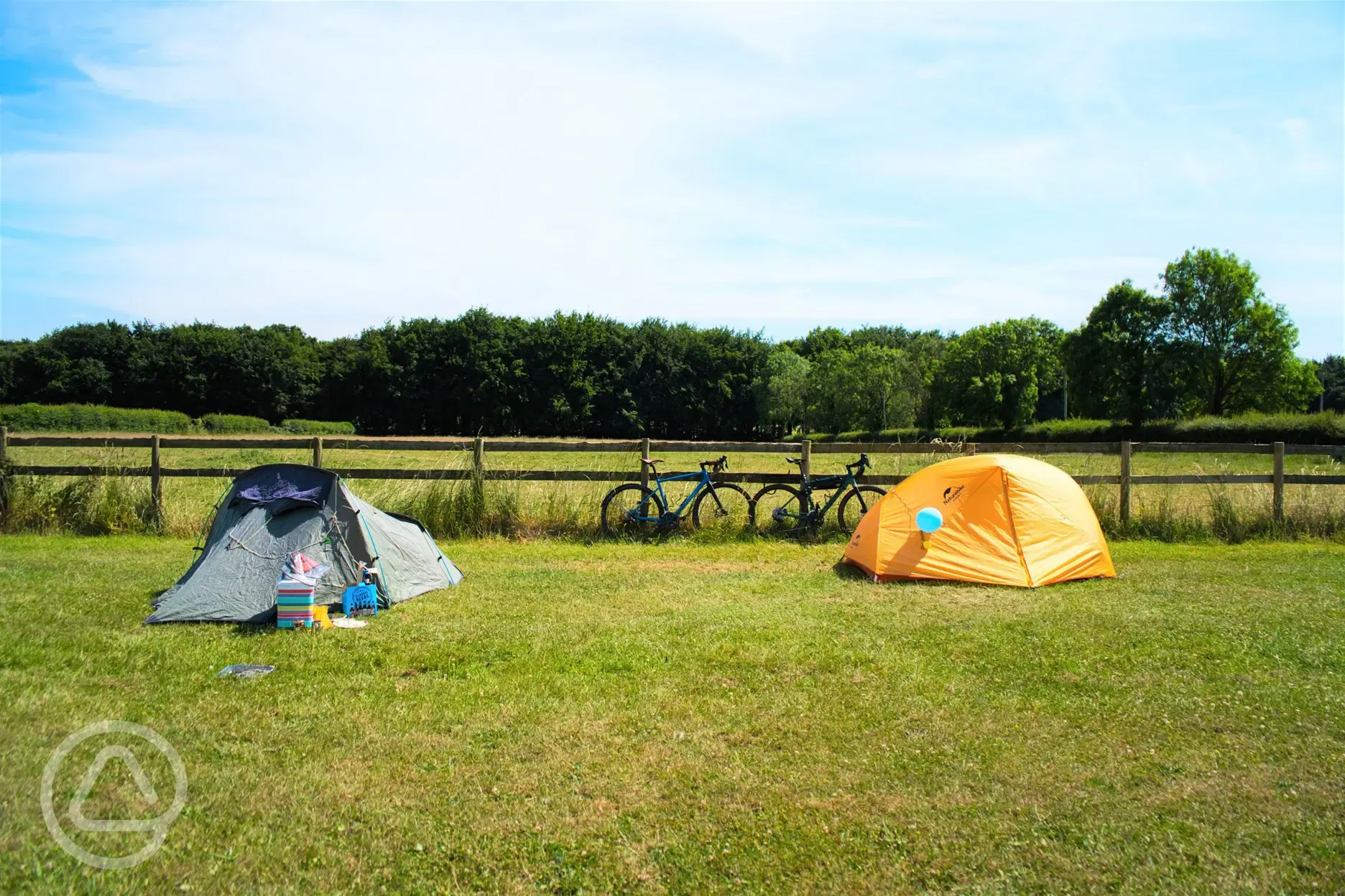 Non electric grass tent pitches