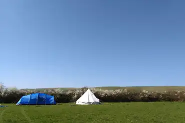 Non electric grass tent pitches