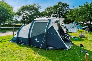 Non electric grass tent pitches 