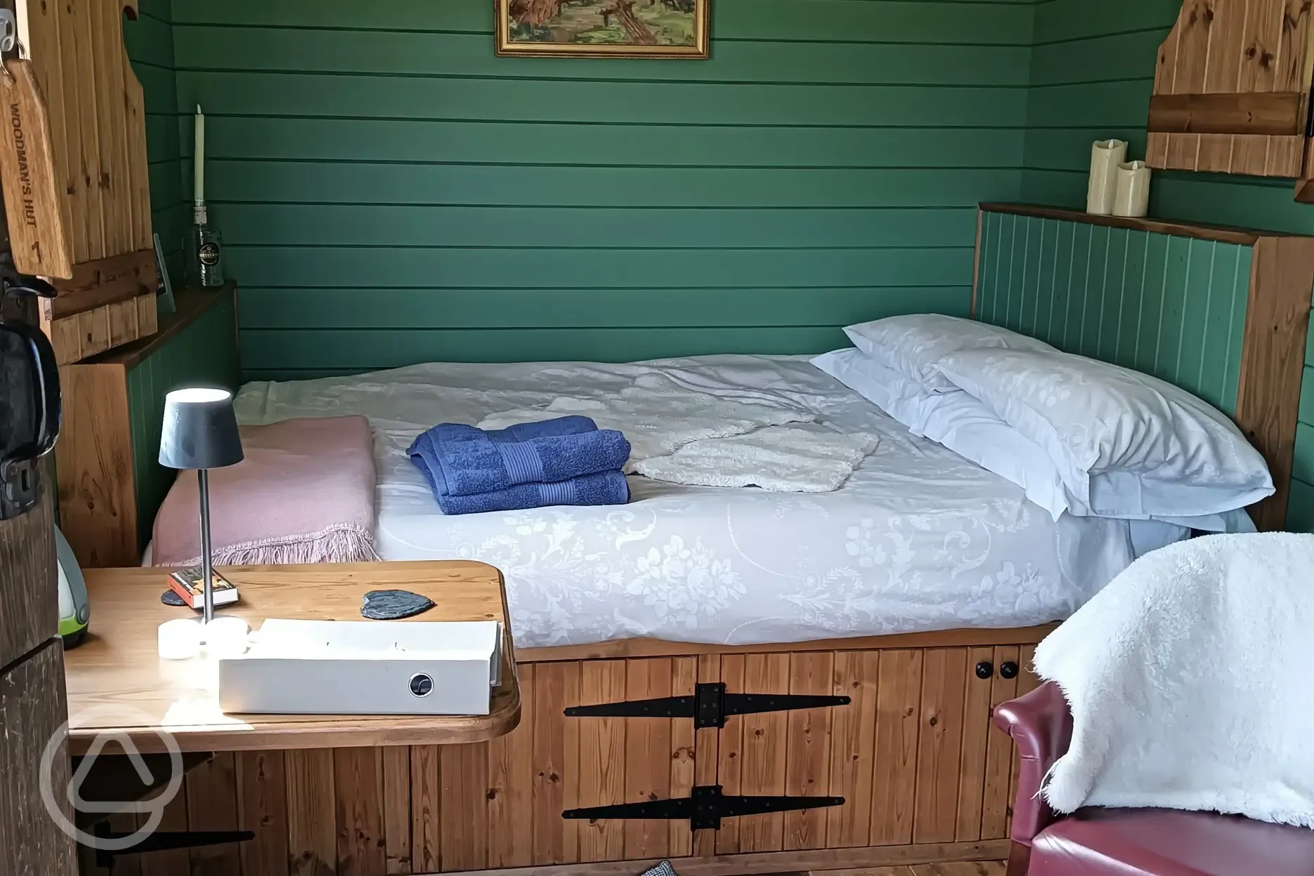 The Woodman's hut bed