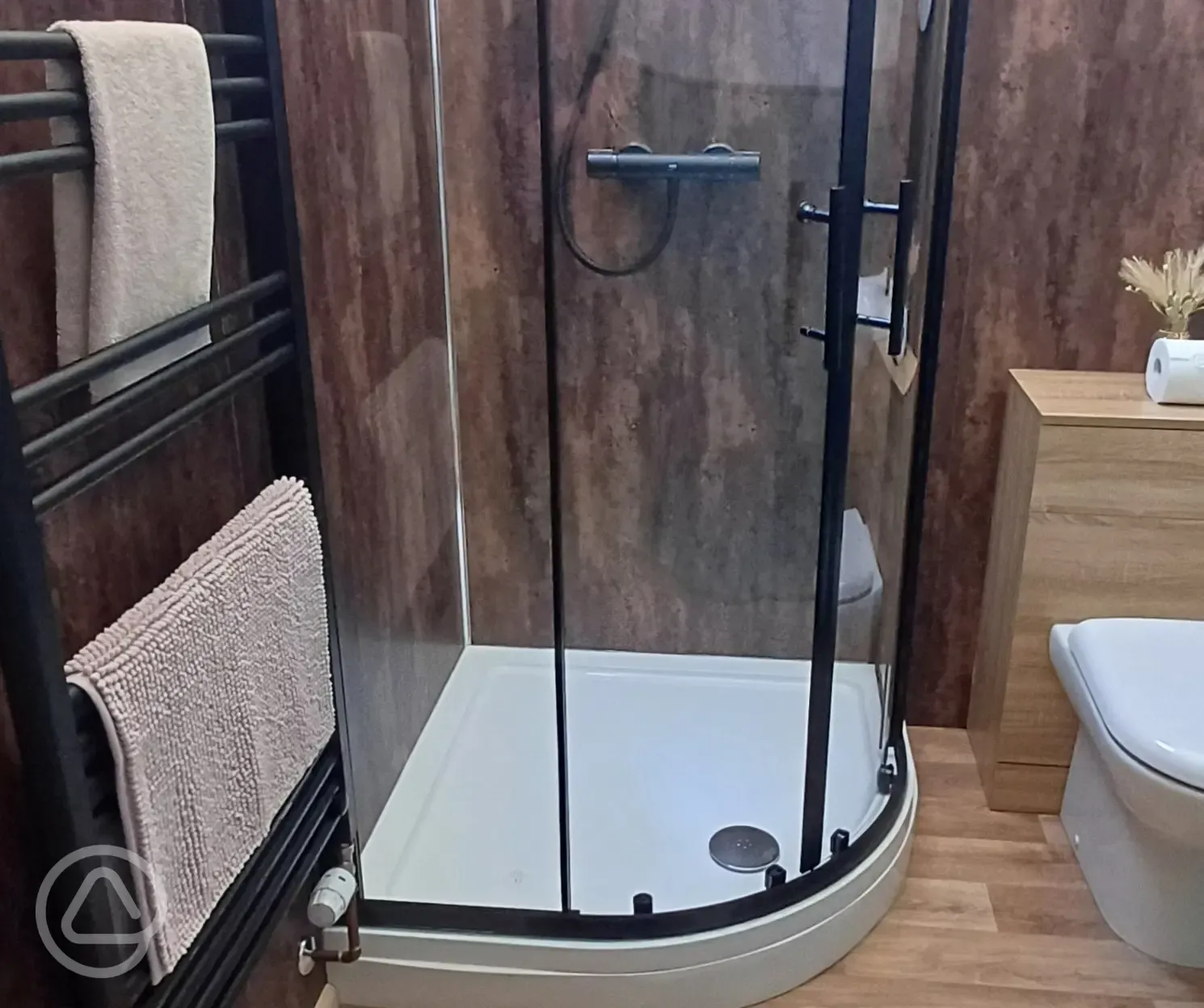 Aries geodome ensuite