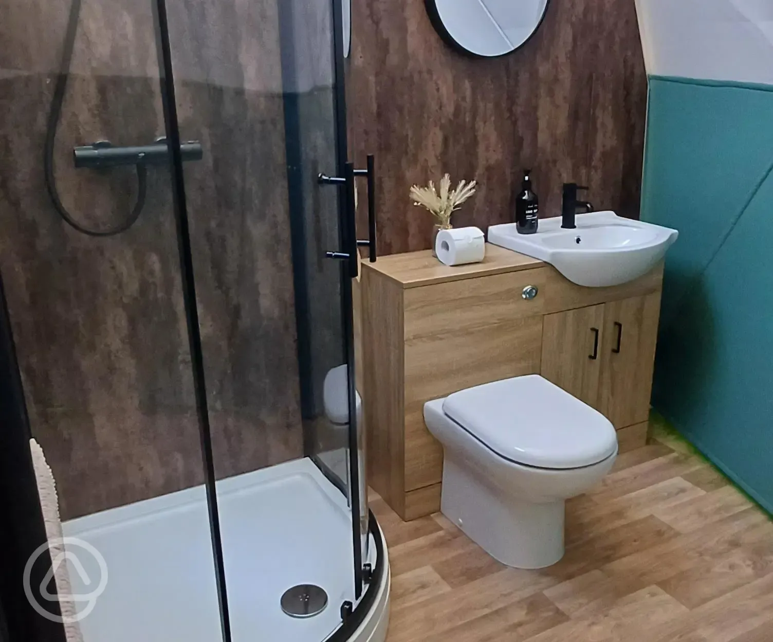 Aries geodome ensuite