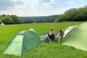Large non electric grass pitches at Glassenbury Camping