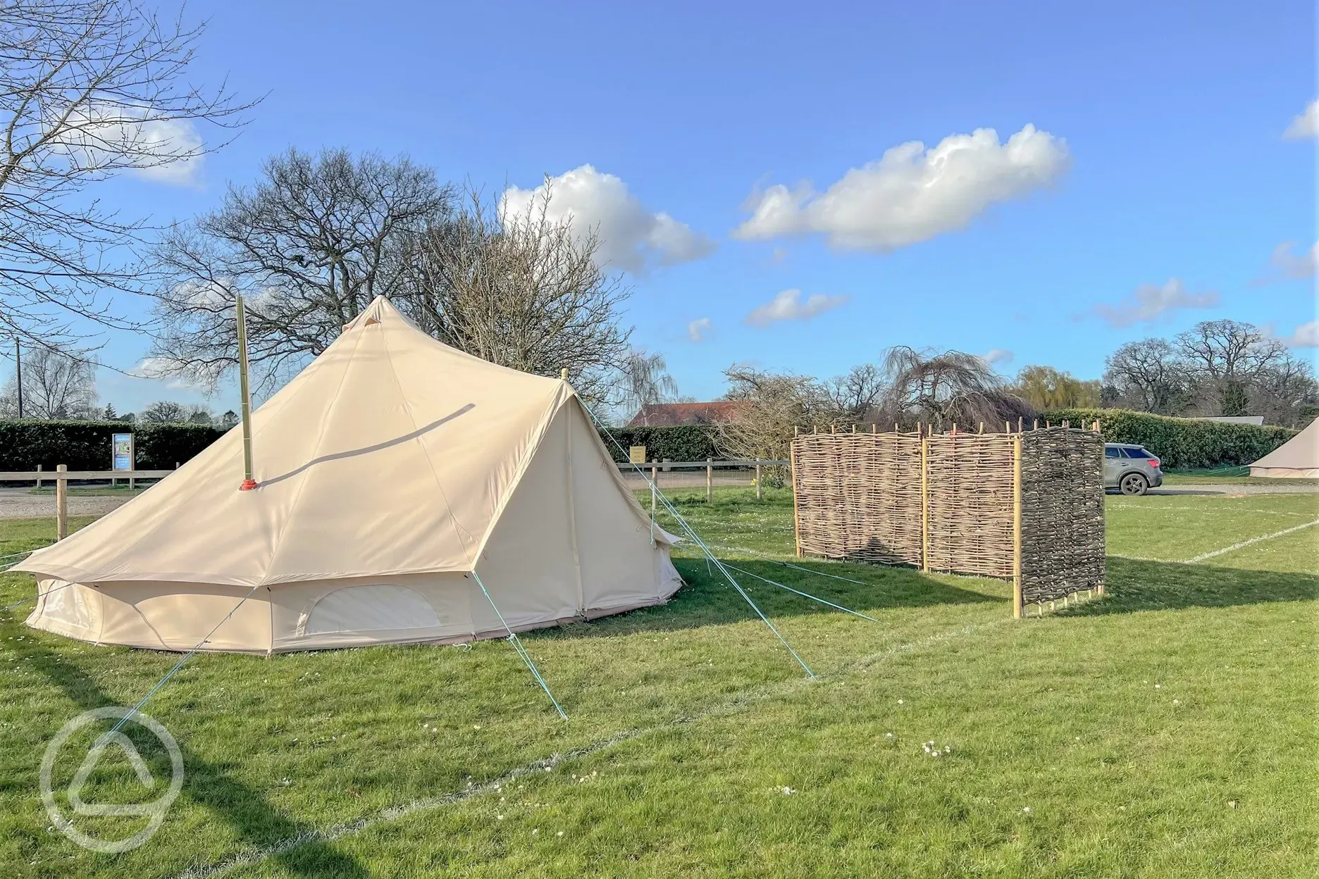 Bell tent 