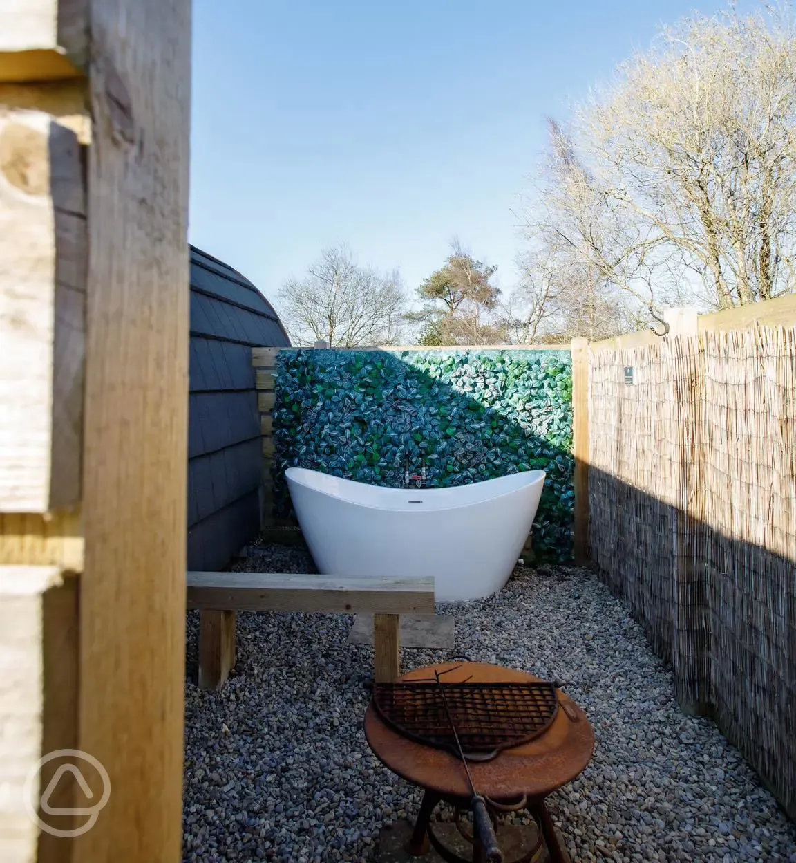 Willow glamping pod outdoor bath
