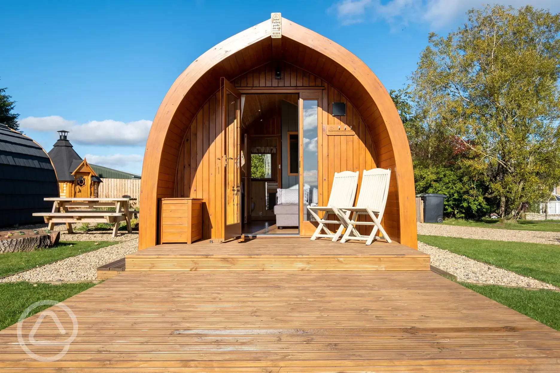 Willow glamping pod