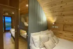 Cedar glamping pod bunk bed Cedar glamping pod bunk bed