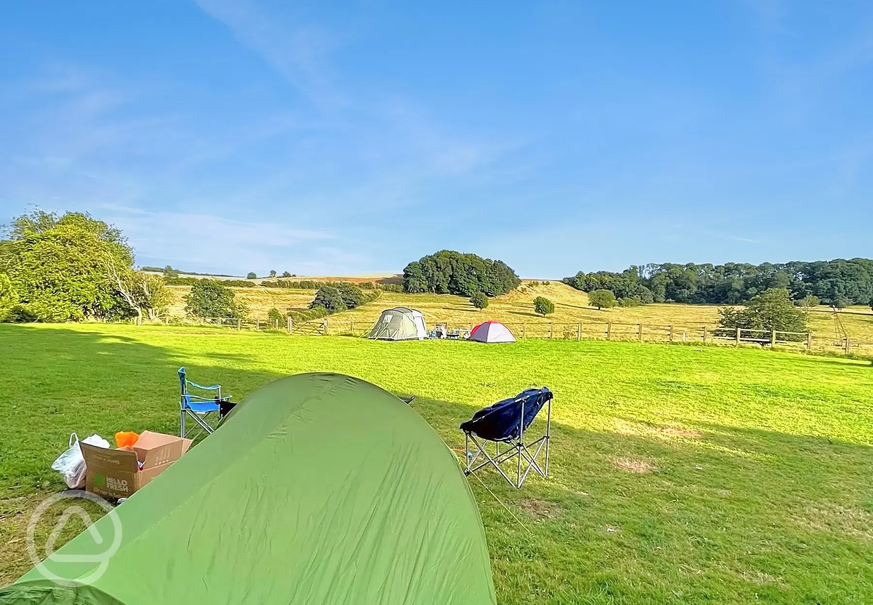 Non electric grass tent pitches 