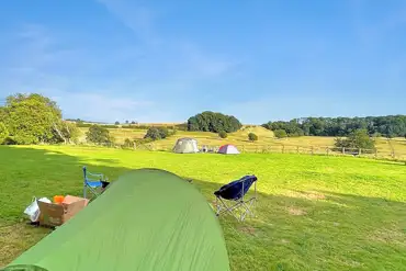 Non electric grass tent pitches 