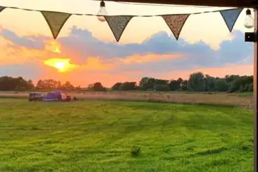 Ferrygate Camping - stunning sunsets