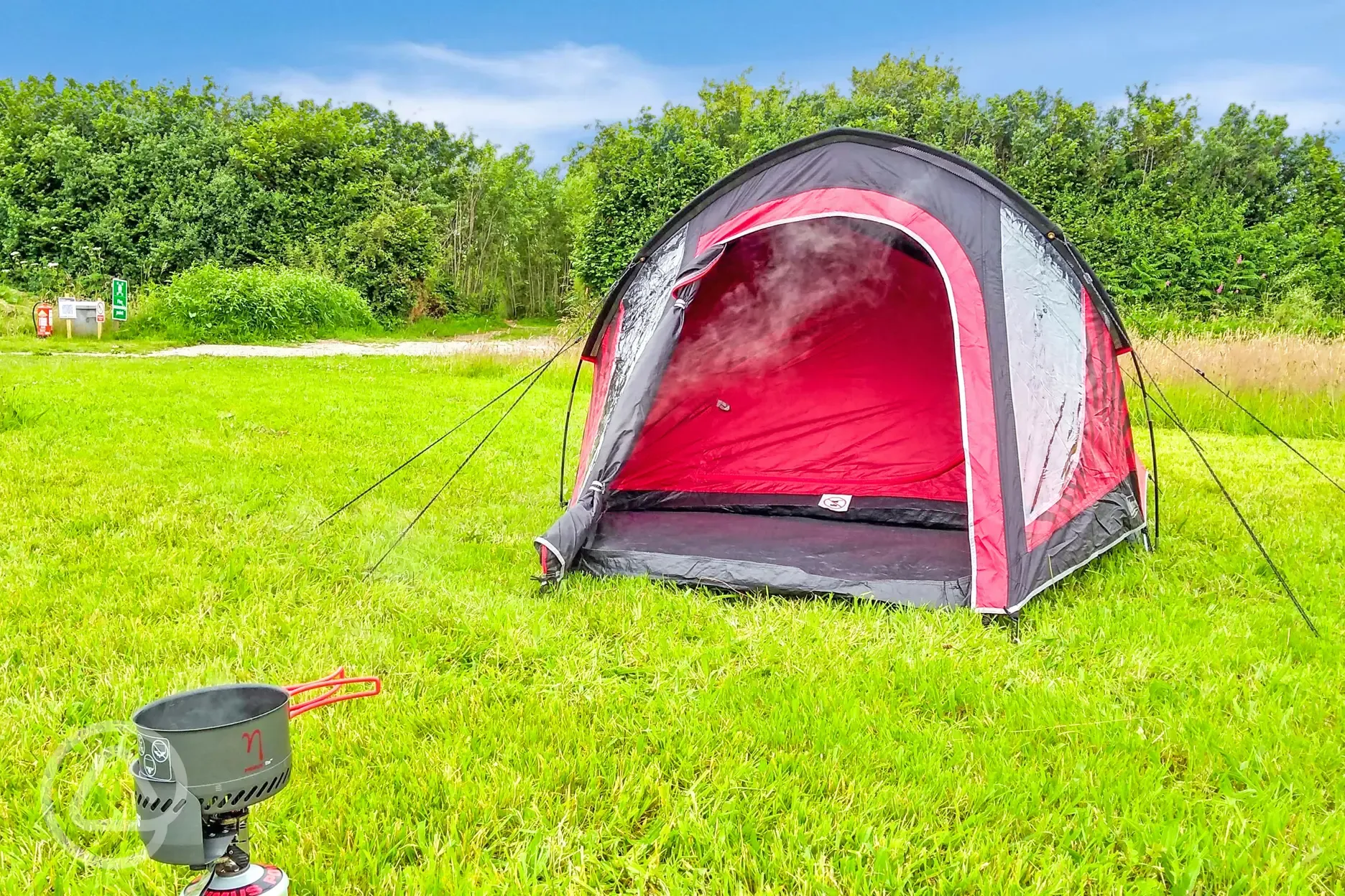 Non electric grass tent pitches