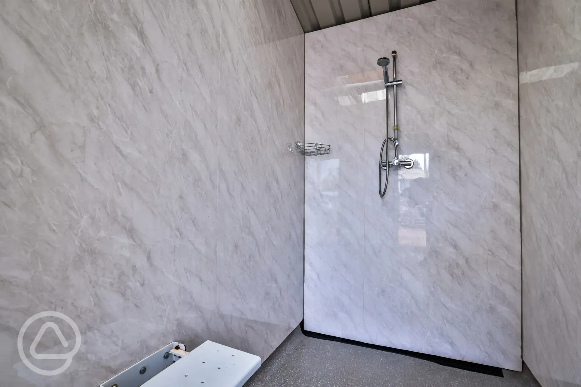 Showers with a bench and shelf for toiletries