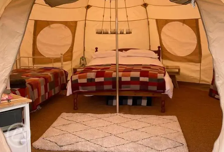Sirius luna tent interior