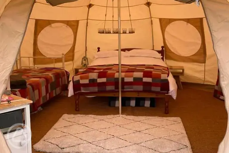Sirius luna tent interior