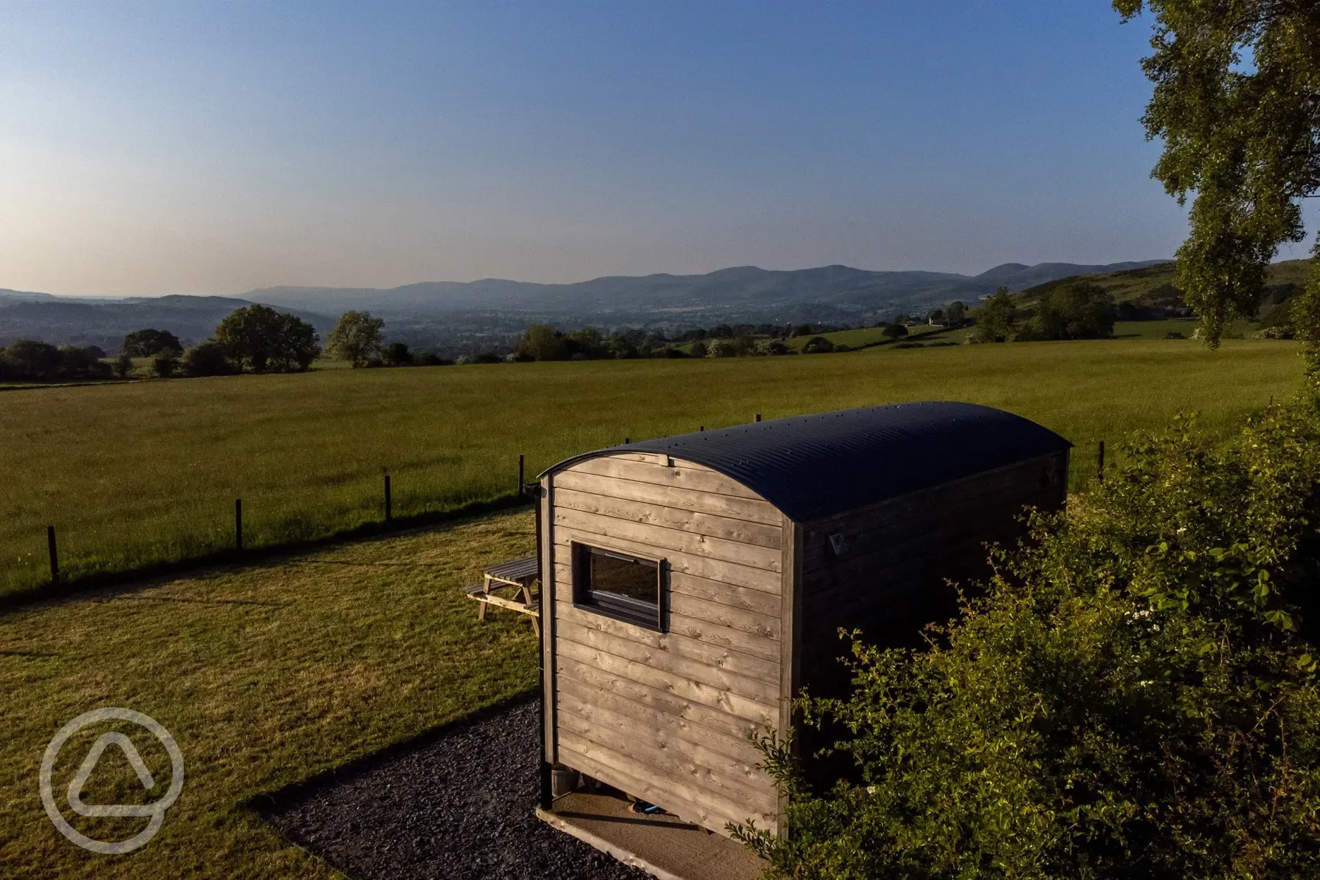 Shepherd's hut and countryside views
