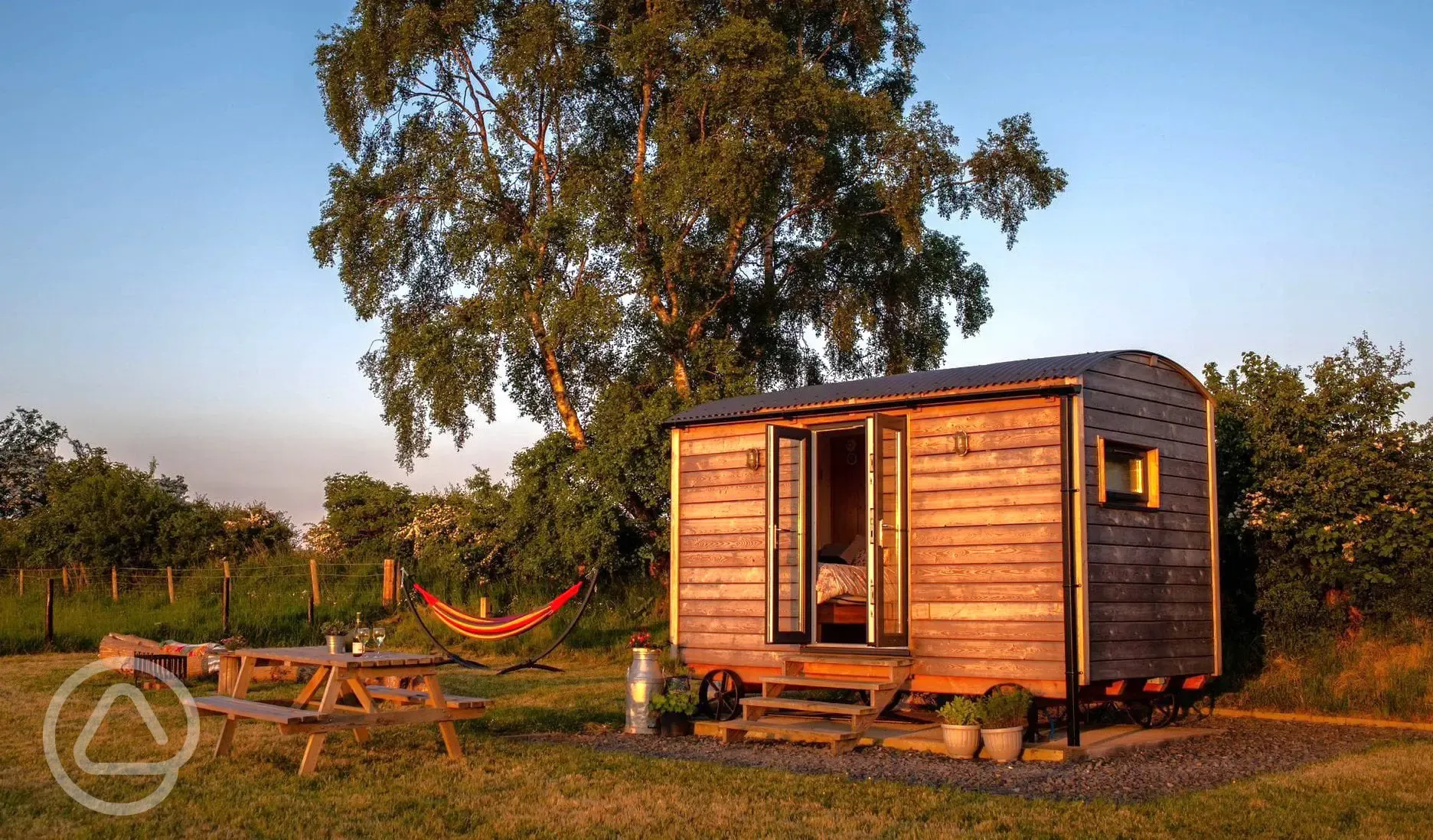 Shepherd's hut