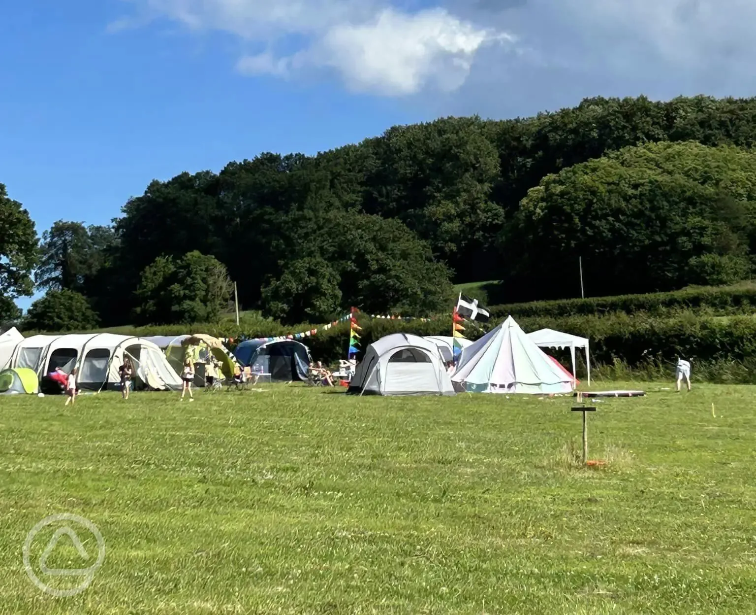 Non electric grass tent pitches