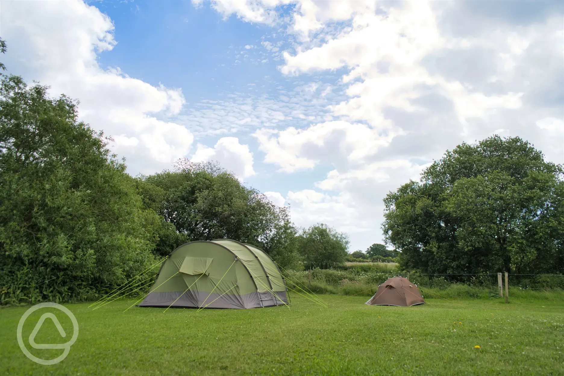 Non electric grass tent pitches 