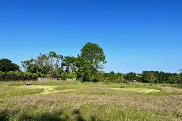 Non electric grass tent pitches