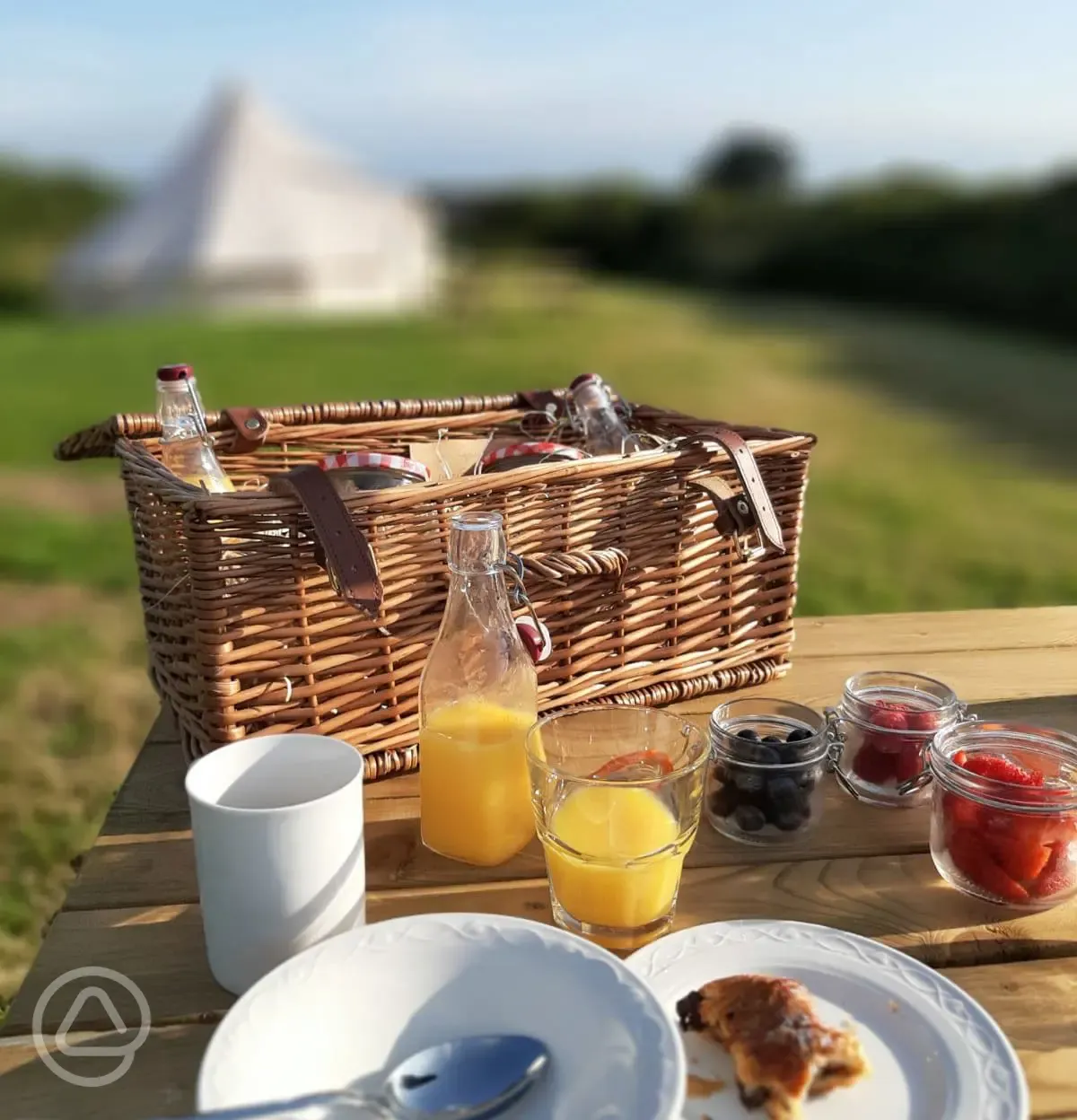 Breakfast hamper