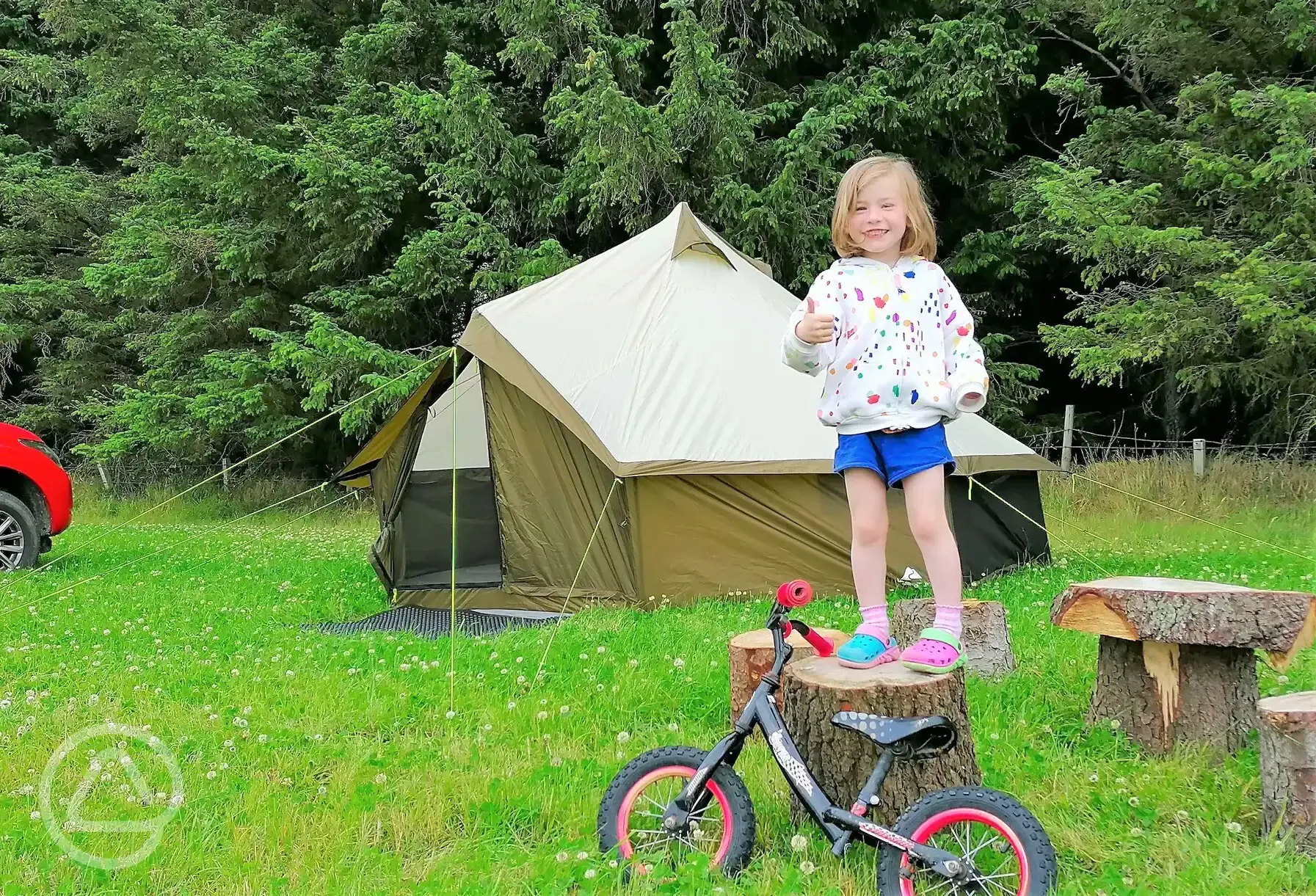 Pre-erected tipi tent