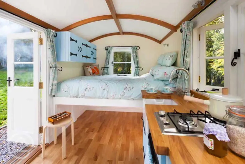 Woodland ensuite shepherd's hut interior