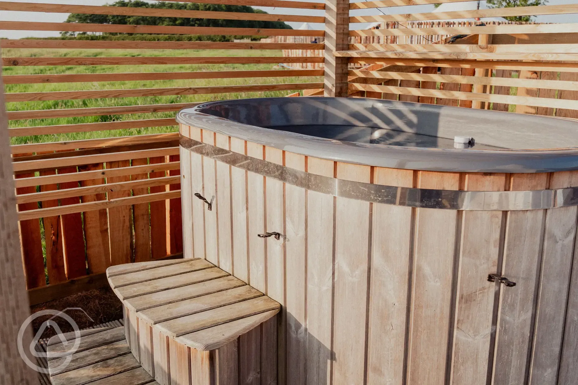 Lotus belle tent hot tub