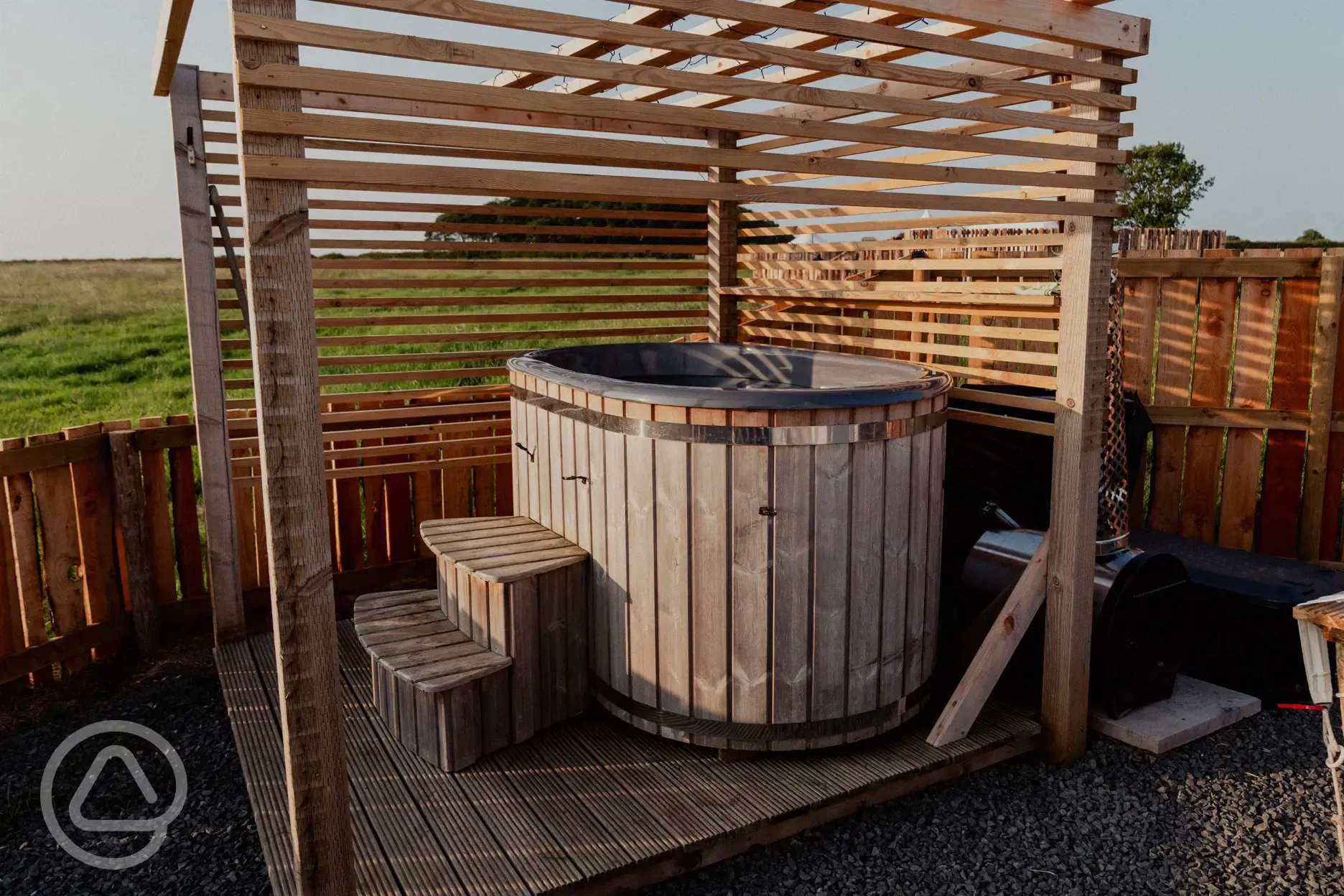 Lotus belle tent hot tub