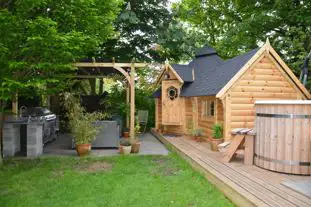Stamford Meadows Glamping with Private Hot Tubs, Stamford, Lincolnshire