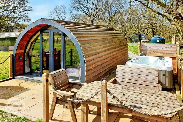 Glamping pod and hot tub