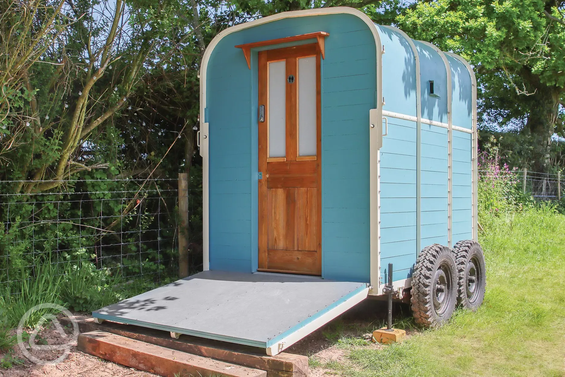 Glamping shower and toilet