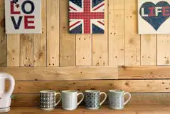 Vintage caravan kettle and mugs Vintage caravan kettle and mugs