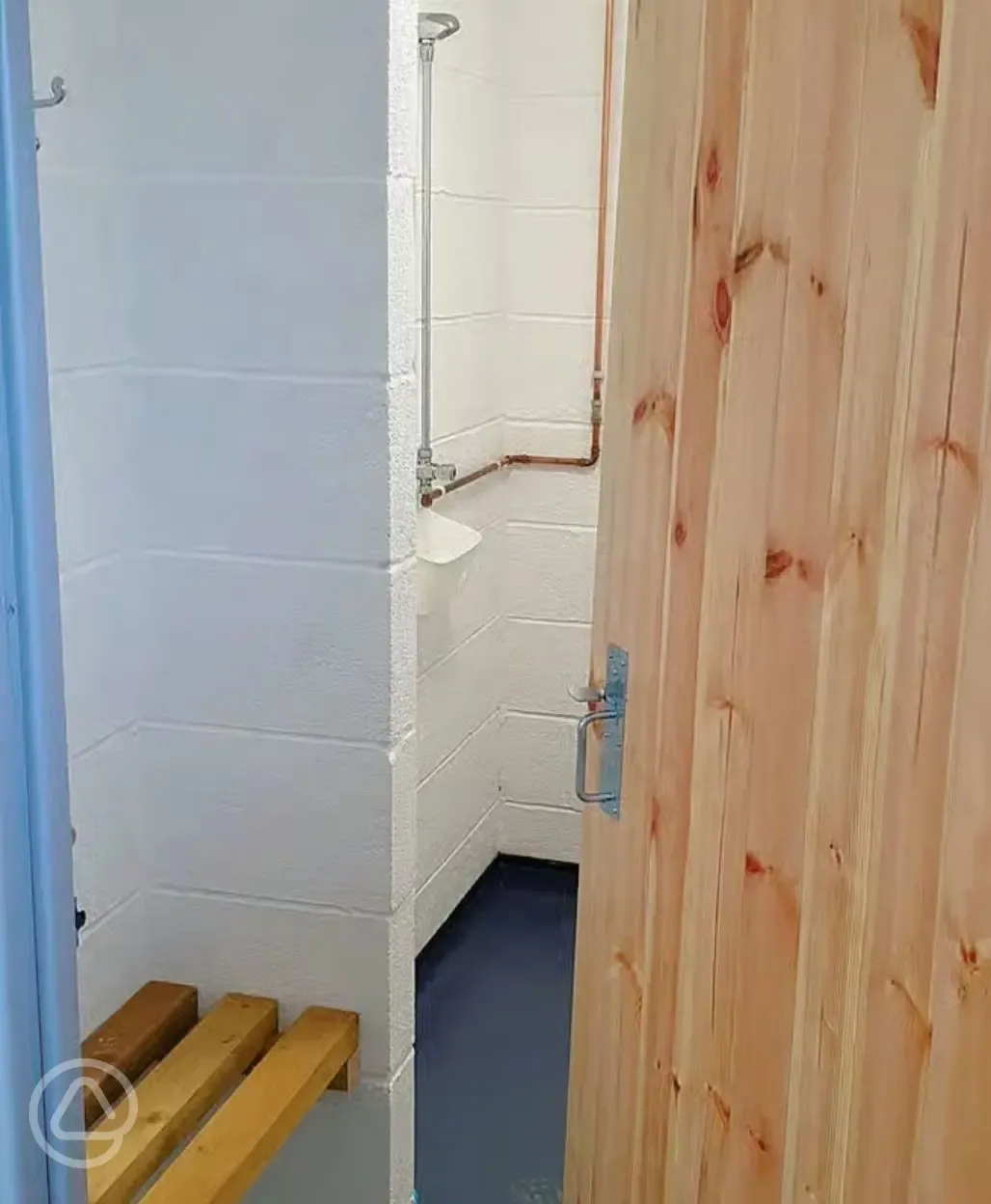 Shower with bench