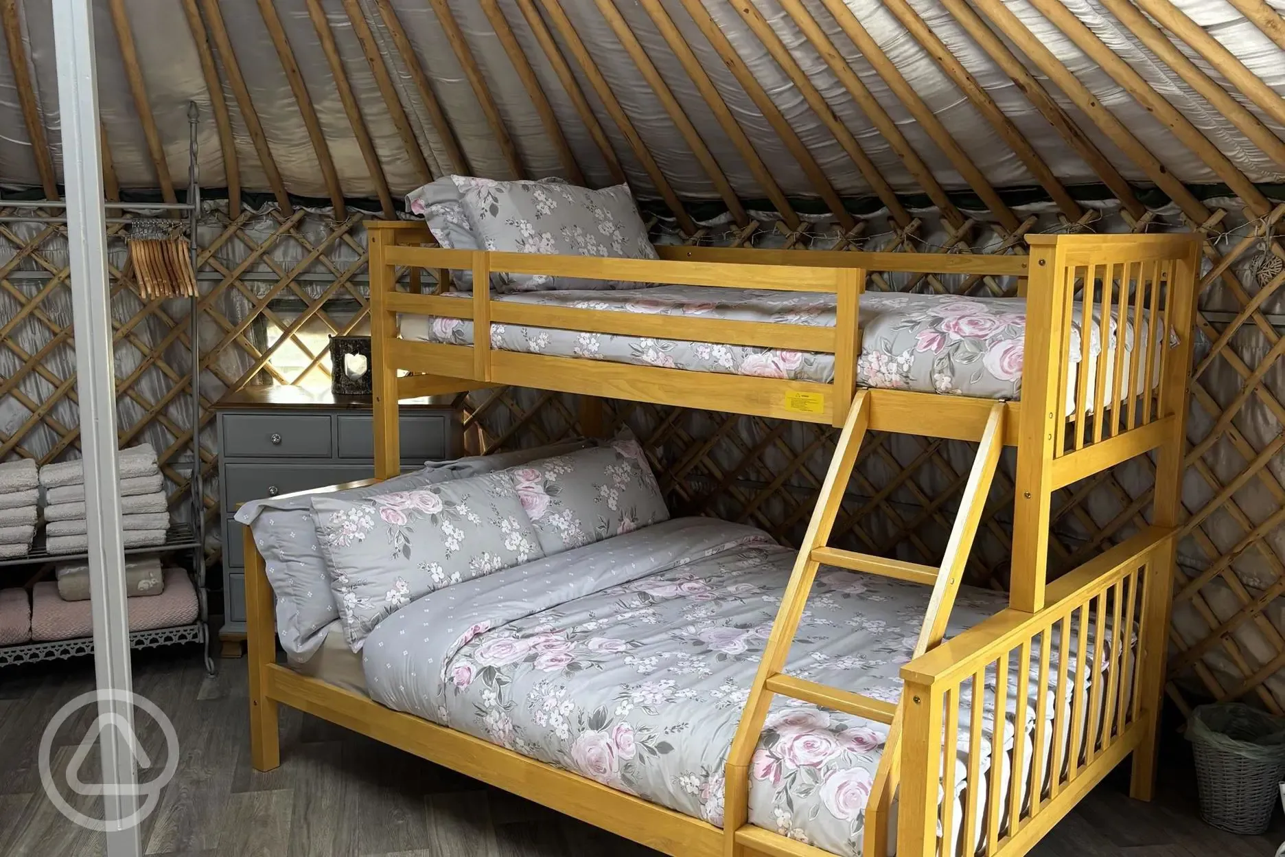 Yurt triple bunk bed
