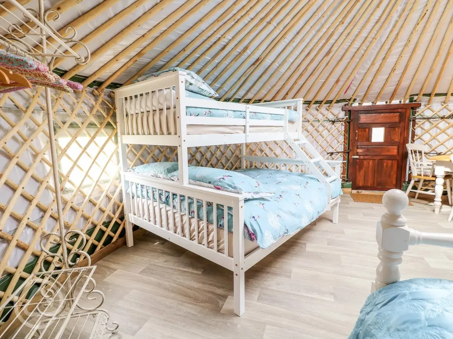 Mighty Oak yurt with hot tub - triple bunk bed