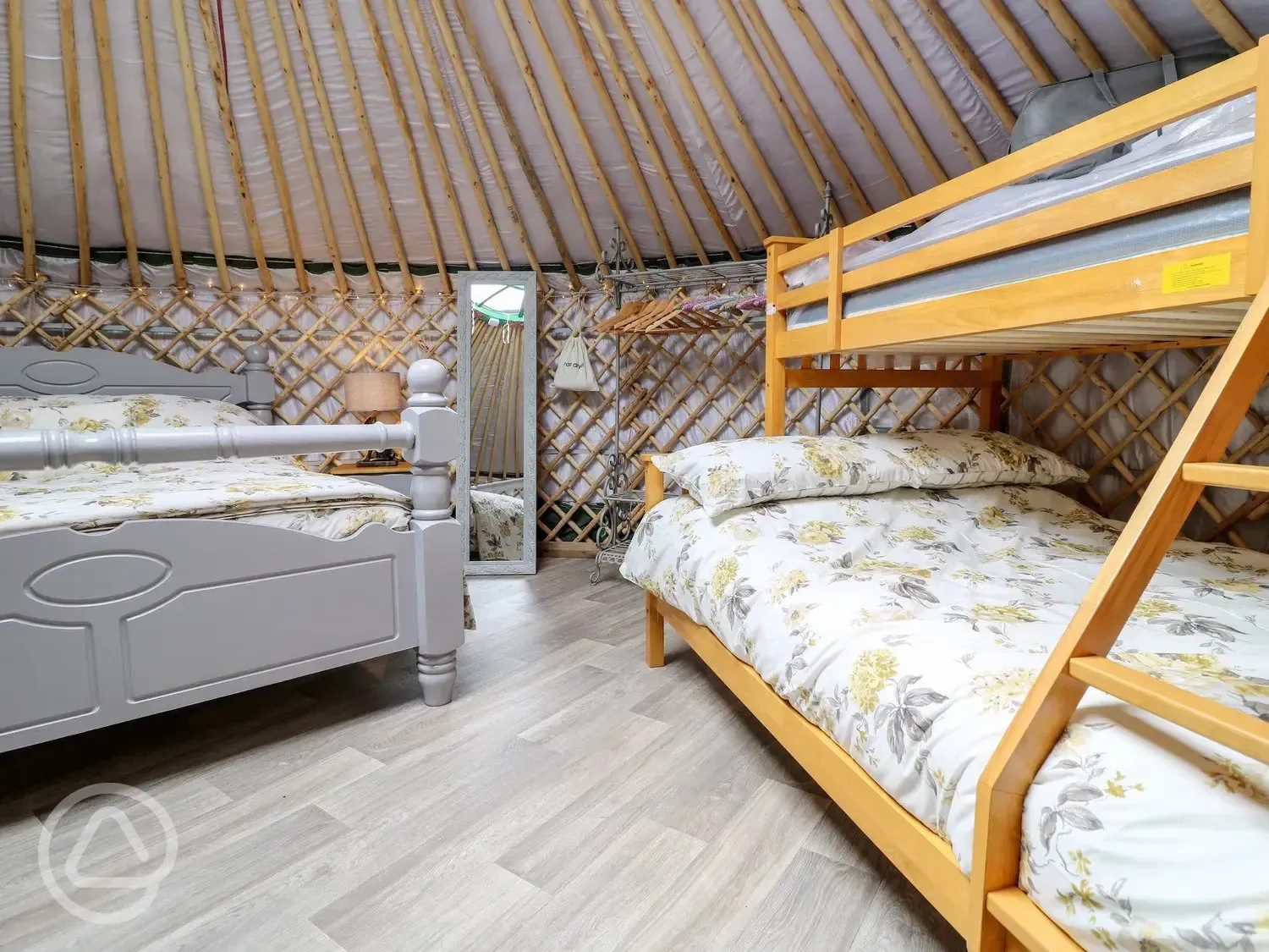 Silver Birch yurt with hot tub king size and triple bunk bed