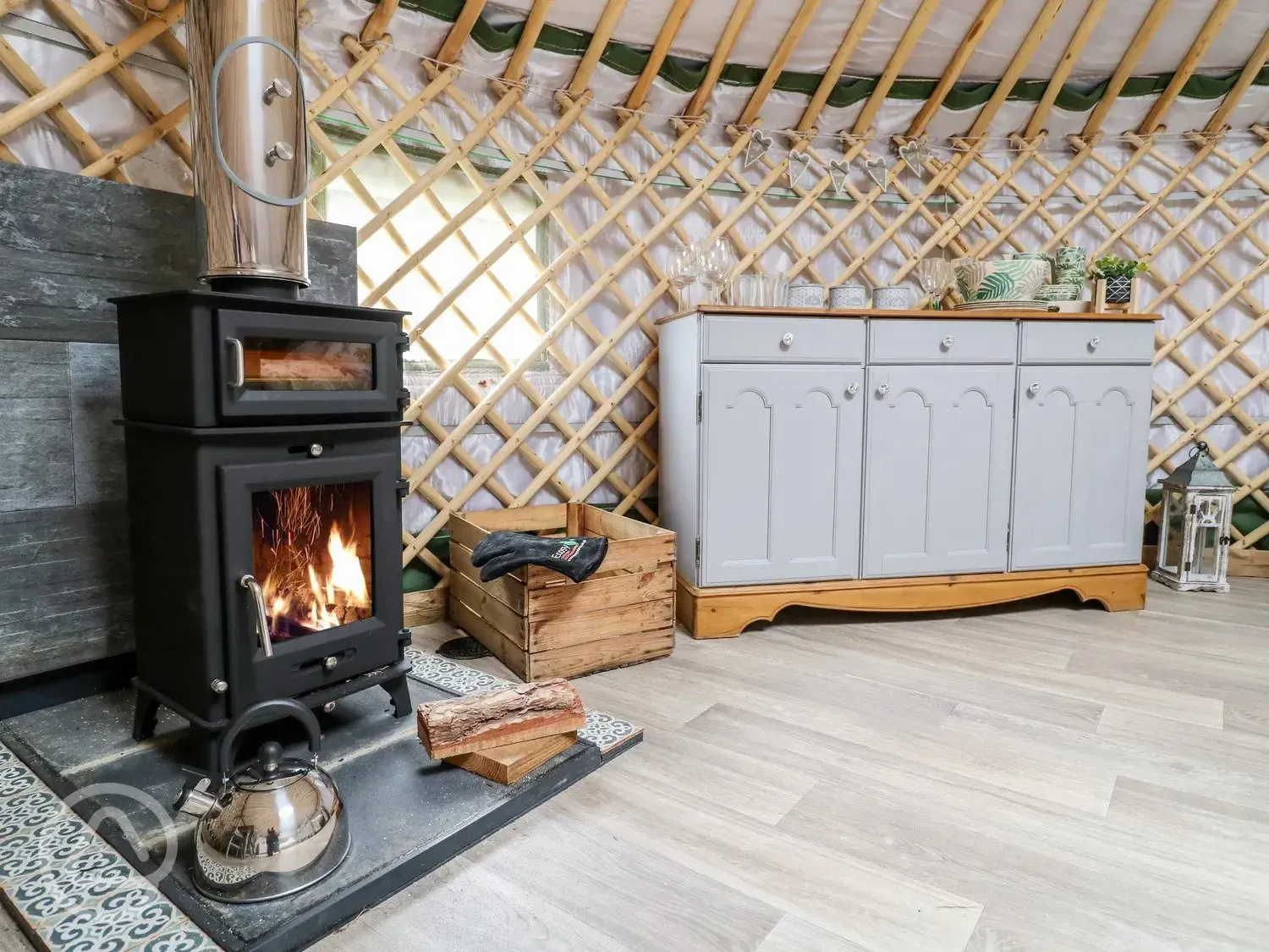 Silver Birch yurt with hot tub stove