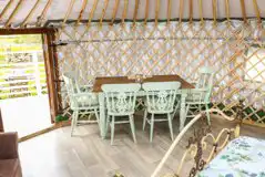 Horse Chestnut yurt with hot tub - dining area