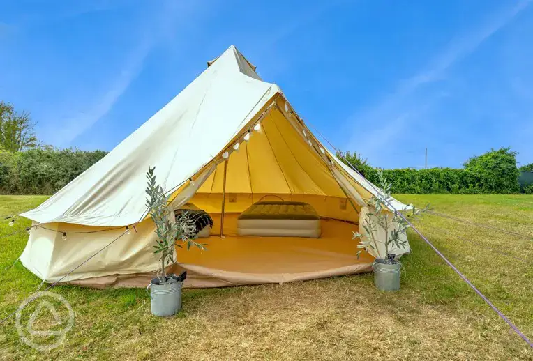 Constantine bell tent exterior (four persons)